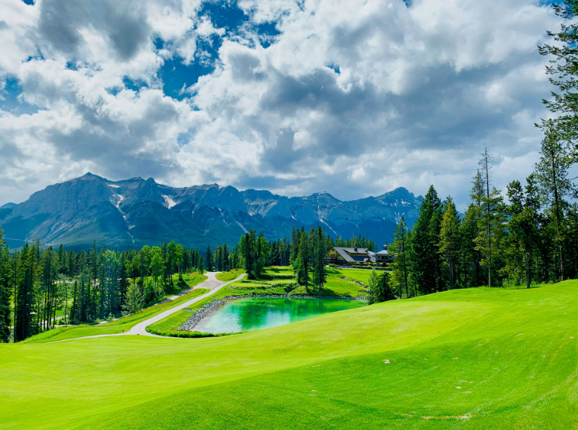 Golf and Travel: The Best Courses for Incredible Scenery